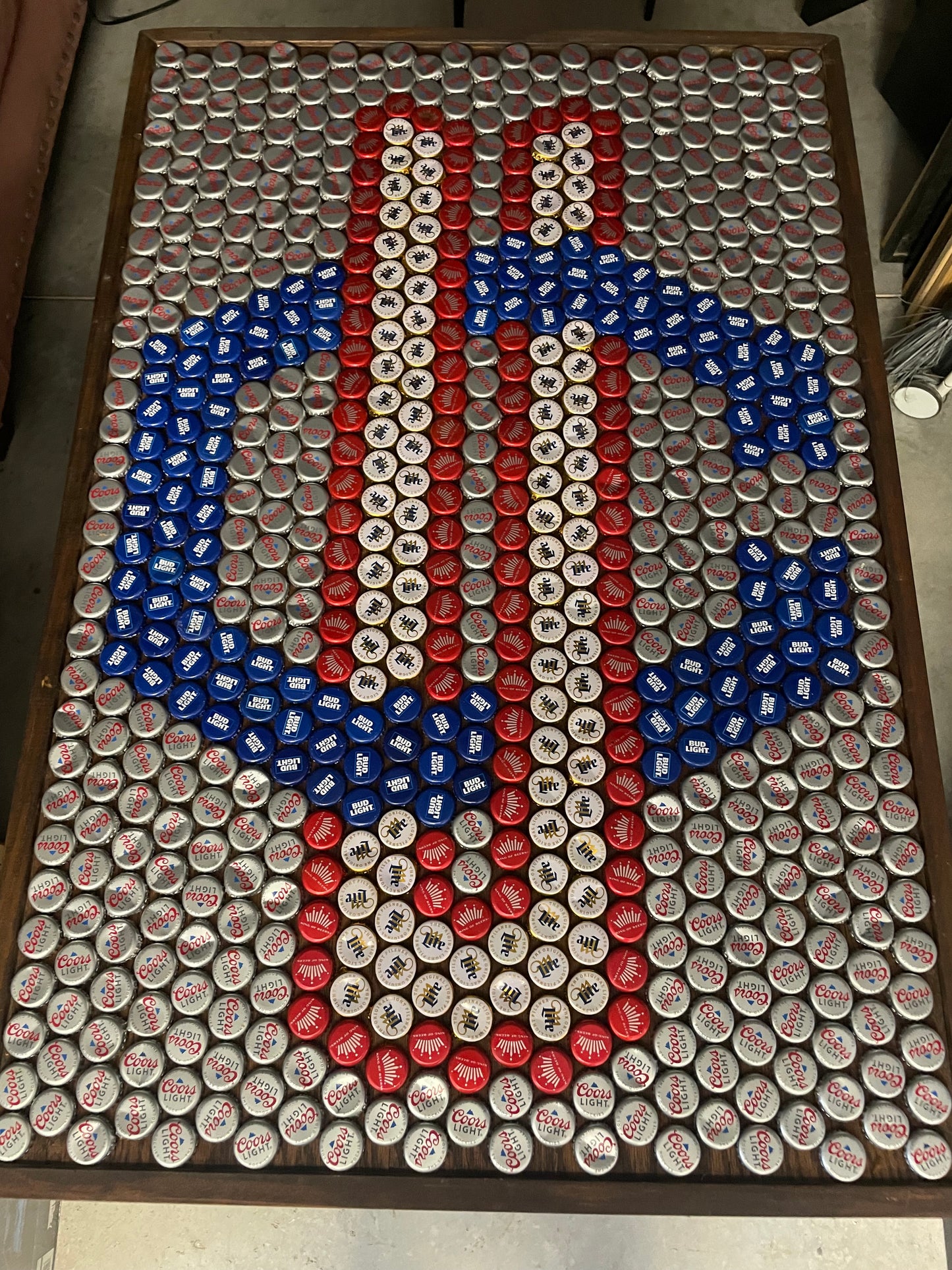 NCAA- UConn Huskies Bottle Cap Sign